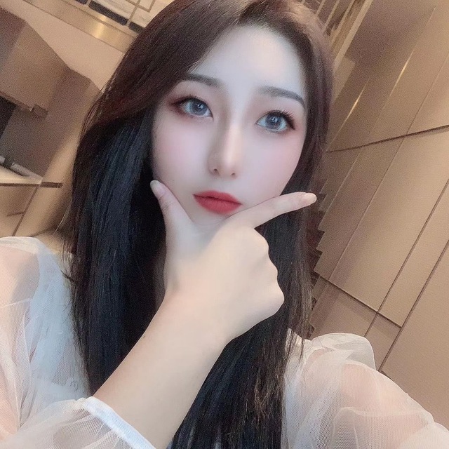 高端外围◤玲珑◢ Telegram 群组头像